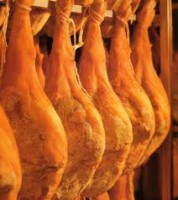 Jamón serrano entero. Origen en Ciudad real.